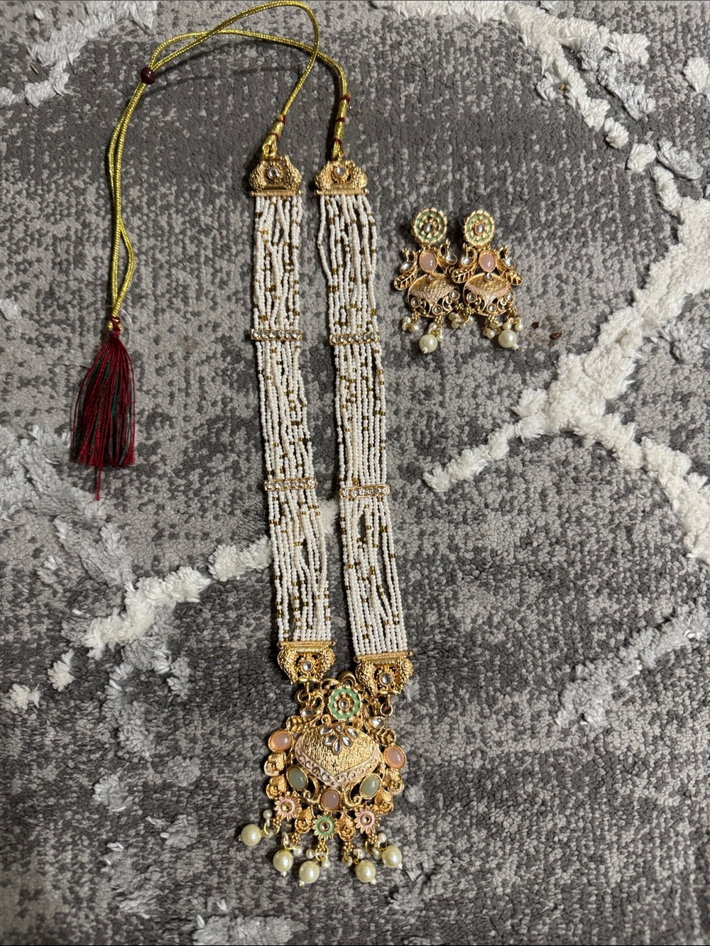NWOB Gold-Tone Multi-Strand Pearl Necklace with Pastel Kundan Pendant & Earrings